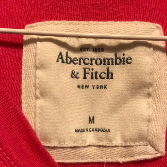 Women’s M Magenta Abercrombie & Fitch Tee - Picture 4 of 5